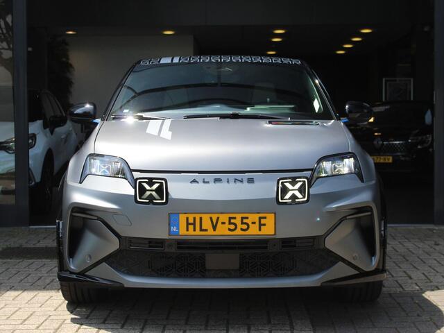 Alpine A290 GTS Premiere Edition 'La Grise' 52 kWh / 1 OF 1.955 / FULL OPTION / DEVIALET / BREMBO / PACK DRIVING / PACK SAFETY / LEDER / STOELV. / STUURV. / ADAPT. CRUISE / 19'' MICHELIN PILOT SPORT S5