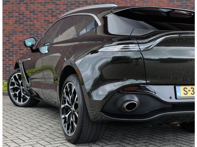 Aston Martin DBX 4.0 V8 | Minotaur Green - Pano - Historie