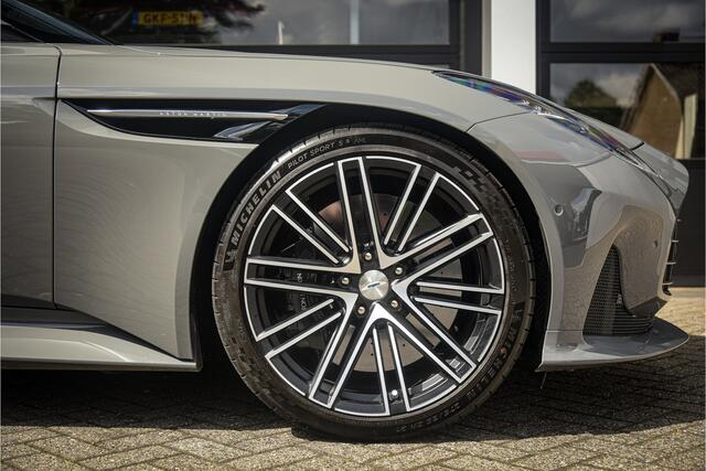 Aston Martin V8 DB12 4.0