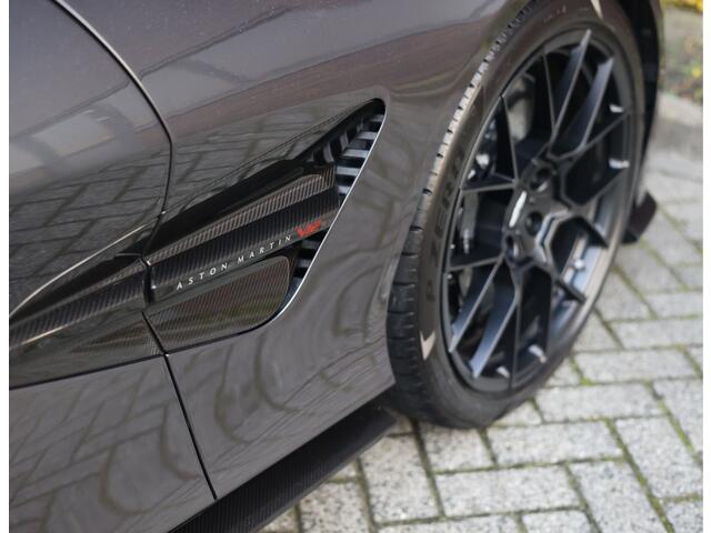 Aston Martin VANQUISH 5.2 V12 Coupe | Q Epsilon Black - Nieuwstaat - B&W