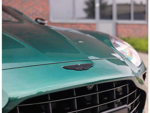 Aston Martin VANTAGE Roadster 4.0 V8 | Malachite - Bowers & Wilkins