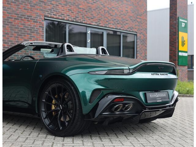 Aston Martin VANTAGE Roadster 4.0 V8 | Malachite - Bowers & Wilkins