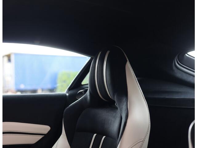 Aston Martin VANTAGE 4.0 V8 | Q Special - 360camera