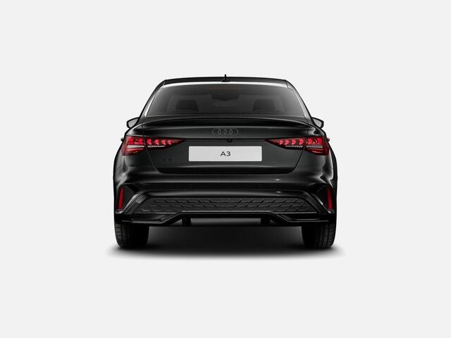 Audi 1.5 TFSI S edition 150 PK · Tech plus · Glazen panoramadak · 19" inch Audi sport velgen 5-dubbelspaak-edge anthracietzwart glansgedraaid