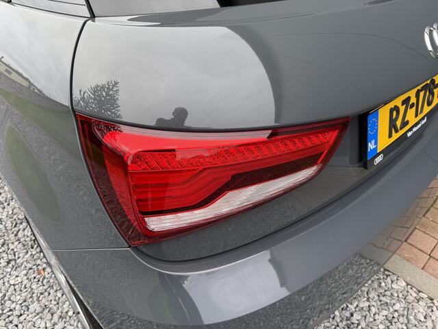 Audi A1 1.0 TFSI Adrenalin pakket 3-drs