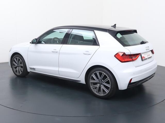 Audi A1 Sportback Advanced edition 25 TFSI 70 kW / 95 pk | Audi Virtual cockpit | Cruise control | LED achterlichten | Optiekpakket zwart | Parkeersensoren achter | 17'' LMV | Apple Carplay/Android Auto | Sportstuur plus