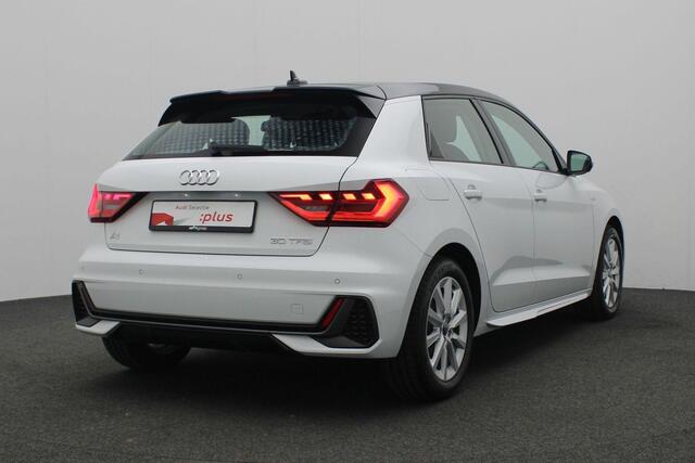 Audi A1 Sportback 30 TFSI 115 pk S-tronic Advanced edition / S-Line | Navigatie | Stoelverwarming | Parkeersensoren voor/achter