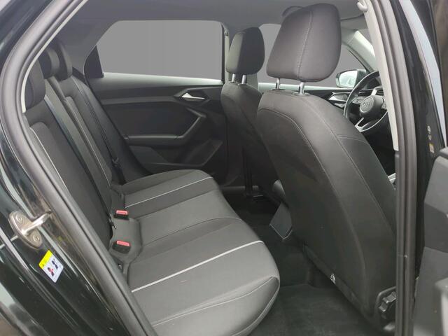 Audi A1 Sportback 25 TFSI 96pk Pro Line / Cruise Control / Airco / Middenarmsteun