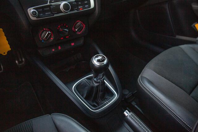 Audi A1 Sportback 1.4 TFSI Sport Pro Line S , Cruise control, Navigatie,
