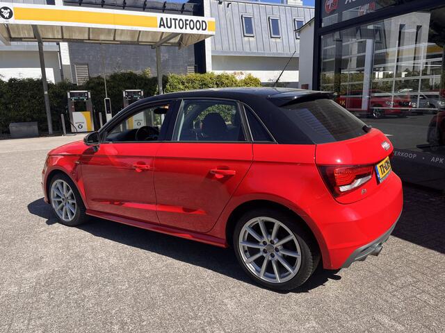 Audi A1 Sportback 1.0 TFSI Adrenalin 5drs 17" LM velgen