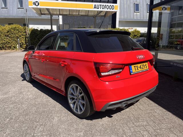 Audi A1 Sportback 1.0 TFSI Adrenalin 5drs 17" LM velgen