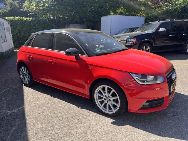 Audi A1 Sportback 1.0 TFSI Adrenalin 5drs 17" LM velgen