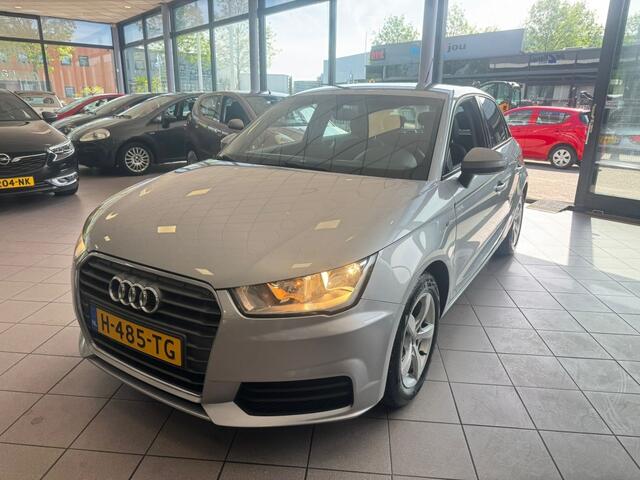 Audi A1 1.4 TDI Des. PrL+ NW. APK NAVI BLUETOOTH BJ 2016 !!!