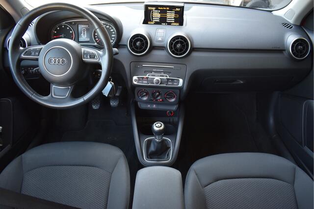 Audi A1 Sportback 1.0 TFSI Advance S-line, Cruise, Navi, NAP