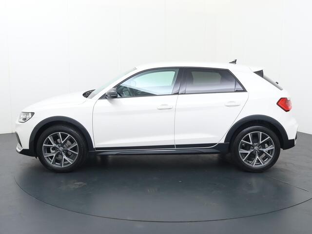 Audi A1 citycarver 25 TFSI epic | 95 PK | Multifunctioneel stuurwiel | Cruisecontrol | Virtueel display |