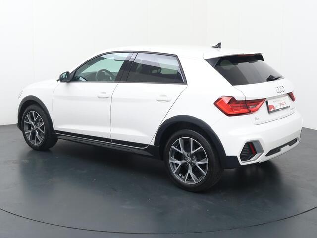 Audi A1 citycarver 25 TFSI epic | 95 PK | Multifunctioneel stuurwiel | Cruisecontrol | Virtueel display |