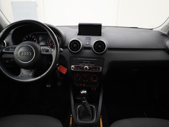 Audi A1 Sportback 1.0 TFSI/95PK Advance · Navigatie · Airco · Cruise control
