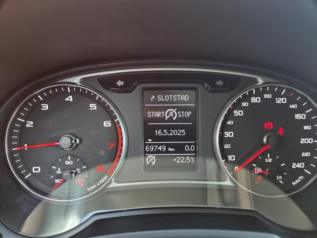Audi A1 1.0 TFSI Advance Sport | Navi | Climate