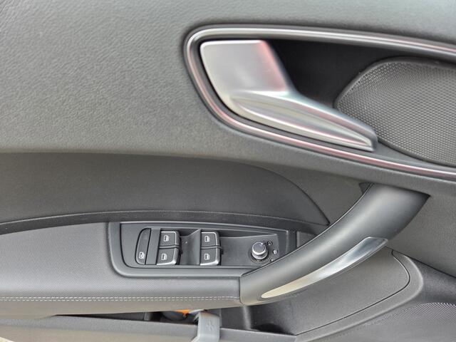 Audi A1 1.0 TFSI ProL S-Line | Navi | Stoel verw. | Leer | 18 Inch LMV