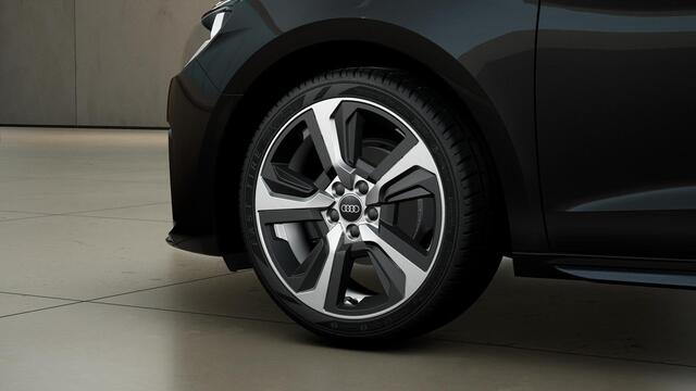 Audi A1 25 TFSI Advanced edition Lm velgen 17", automatische airconditioning 2 zone, optiek pakket zwart, parkeersensoren achter