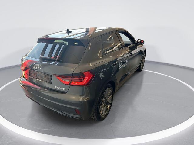 Audi A1 Sportback 25 Tfsi 95pk S-tronic Advanced · Apple/Android Car Play · Navi · Camera · P-Sensoren · Getint Glas · 17'' Inch ·