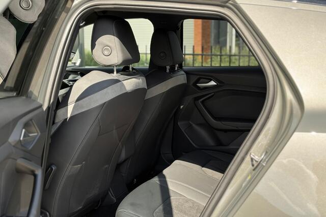 Audi A1 Sportback 35 TFSI S-line - LED - Virtual cockpit - Navi - Camera - Stoelverwarming - 2x S-line - Rijklaar