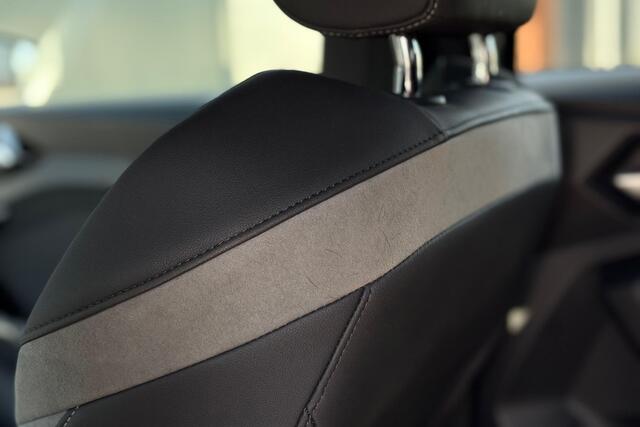 Audi A1 Sportback 35 TFSI S-line - LED - Virtual cockpit - Navi - Camera - Stoelverwarming - 2x S-line - Rijklaar