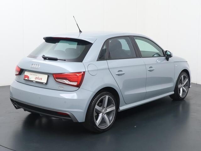 Audi A1 Sportback 1.0 TFSI Advance Sport | 95 PK | Multifunctioneel stuurwiel | Cruisecontrol | S-line |