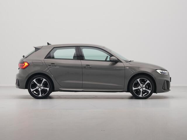 Audi A1 Sportback 25 TFSI 95pk S-tronic S-line 17" lm LED Navigatie via App Leer/stof 100