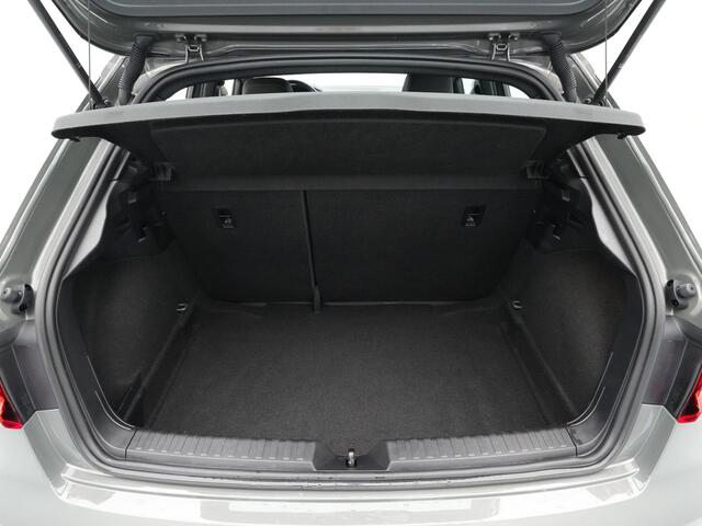 Audi A1 Sportback 25 TFSI 95pk S-tronic S-line 17" lm LED Navigatie via App Leer/stof 100