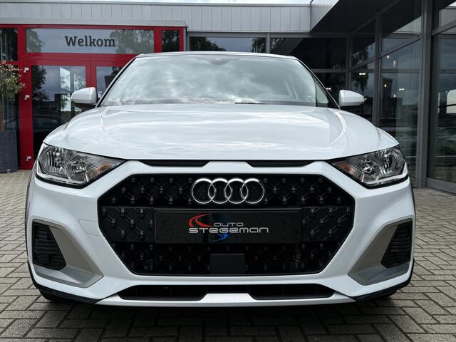 Audi A1 CITYCARVER 25 TFSI *!* NAVI/ CARPLAY/ 17 INCH/ STOELVERWARMING/ PDC *!*