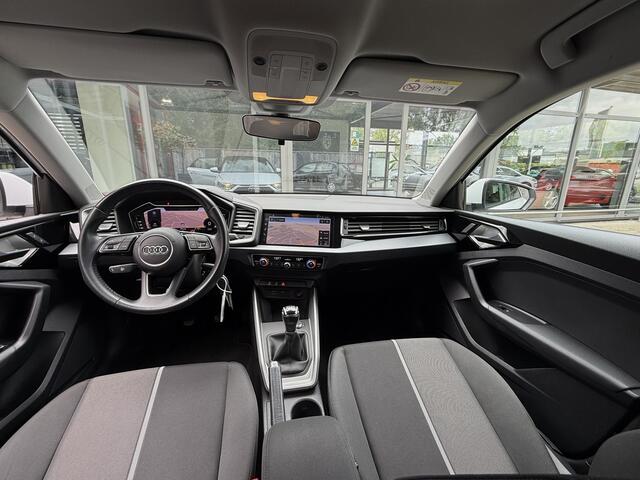 Audi A1 CITYCARVER 25 TFSI *!* NAVI/ CARPLAY/ 17 INCH/ STOELVERWARMING/ PDC *!*
