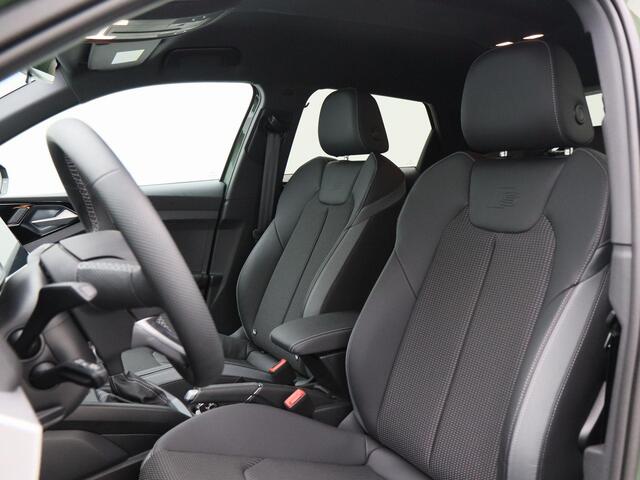 Audi A1 Sportback 25 TFSi Automaat S-Line | Adaptive Cruise | Parkeersensoren | LED | Privacy Glass | Stoel Verwarming | Carplay | Navigatiesysteem | 18 Inch | 8.676 Km!!