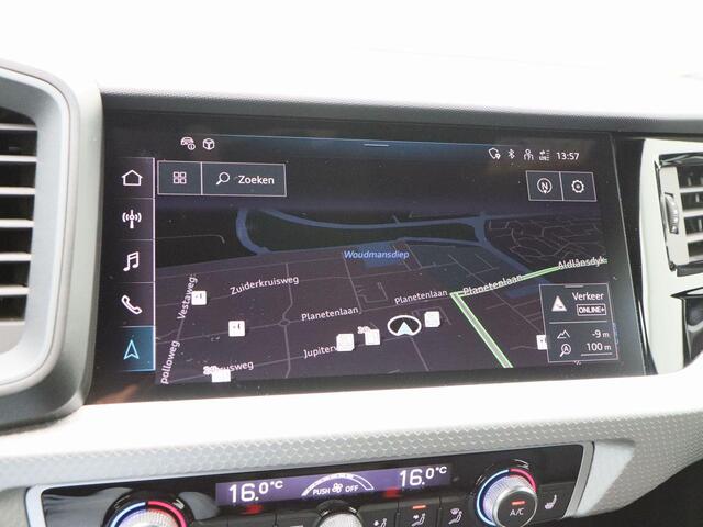Audi A1 Sportback 25 TFSi Automaat S-Line | Adaptive Cruise | Parkeersensoren | LED | Privacy Glass | Stoel Verwarming | Carplay | Navigatiesysteem | 18 Inch | 8.676 Km!!
