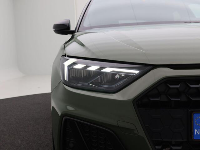 Audi A1 Sportback 25 TFSi Automaat S-Line | Adaptive Cruise | Parkeersensoren | LED | Privacy Glass | Stoel Verwarming | Carplay | Navigatiesysteem | 18 Inch | 8.676 Km!!