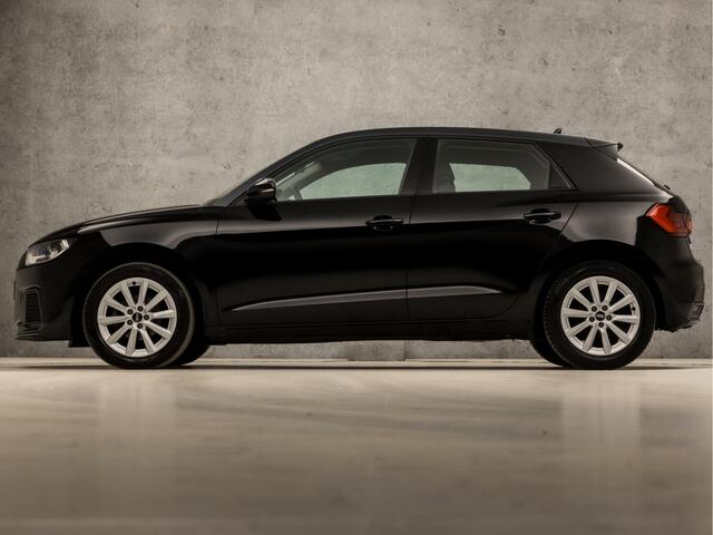 Audi A1 Sportback 25 TFSI Advanced Sport Automaat (GROOT NAVI, APPLE CARPLAY, DIGITAAL DASHBOARD, CRUISE, STOELVERWARMING, SPORTSTOELEN, NIEUWE APK, NIEUWSTAAT)