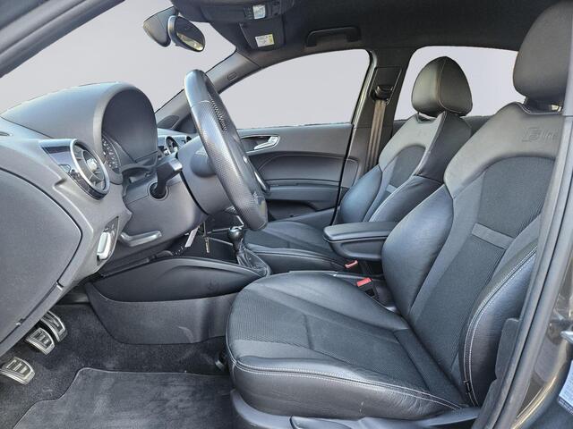 Audi A1 Sportback 1.4 TFSI Sport S line Edition /Apple Carplay/BOSE Audio/Parkeersens./Stoelverw./Sportstoelen half leder/Sportstuur/17''LMV/(MET GARANTIE*)