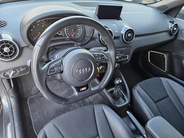 Audi A1 Sportback 1.4 TFSI Sport S line Edition /Apple Carplay/BOSE Audio/Parkeersens./Stoelverw./Sportstoelen half leder/Sportstuur/17''LMV/(MET GARANTIE*)