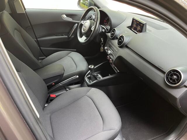 Audi A1 1.0 TFSI S-Line
