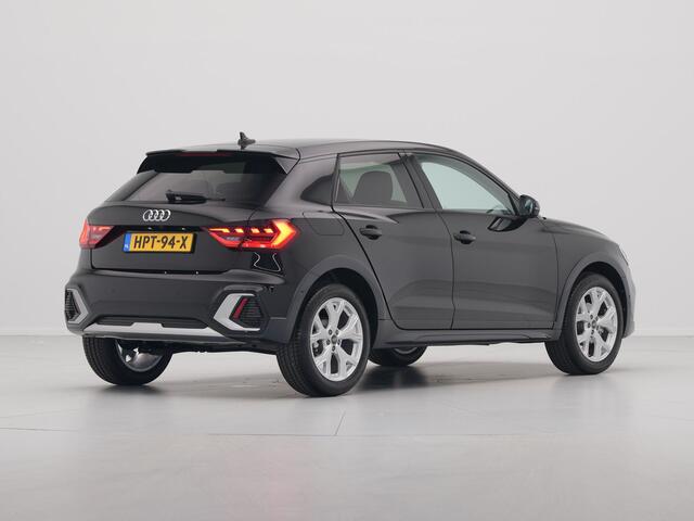Audi A1 allstreet 30 TFSI 116 pk S-Tronic Advanced edition Camera, Navigatie, Ambient light, Adaptive cruise