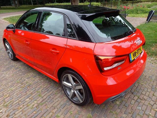 Audi A1 1.0 TFSI Adrenalin