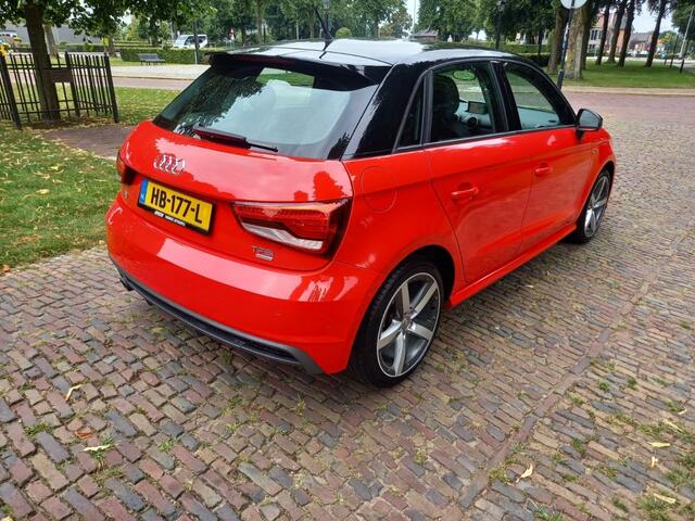 Audi A1 1.0 TFSI Adrenalin