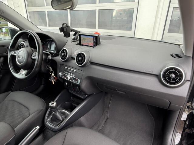 Audi A1 1.0 TFSI 95PK Adrenalin S-line 5-Drs Airco Navi Cruise