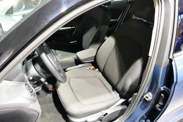Audi A1 Sportback 1.0 TFSI Adrenalin *5 pers!* *S-line!* - Navi, cruise, airco