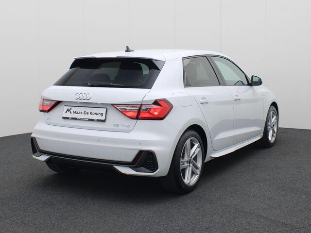 Audi A1 Sportback 35 TFSI/150PK S Line · Navigatie · Apple CarPlay · Climate · Parkeersensoren