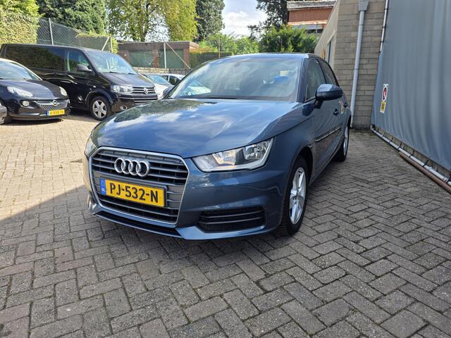 Audi A1 Sportback 1.0 TFSI AIRCO NAVI LM TEL