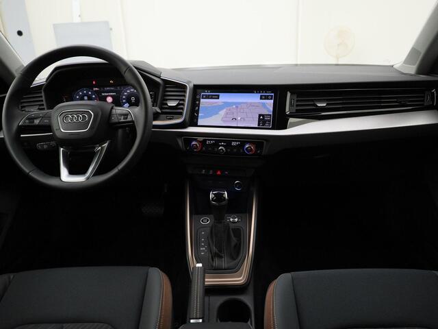 Audi A1 Sportback 30 TFSI/116PK S Line · Apple/Android · Parkeersensoren · Stoelverwarming · Garantie tot februari 2030 of 100000km.