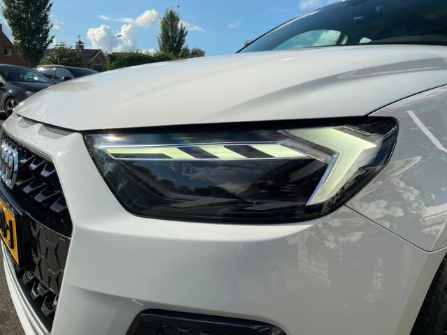 Audi A1 Sportback 25 TFSI, Two-Tone, Carplay, Led, Parelmoer kleur, Cruise, Laneassist