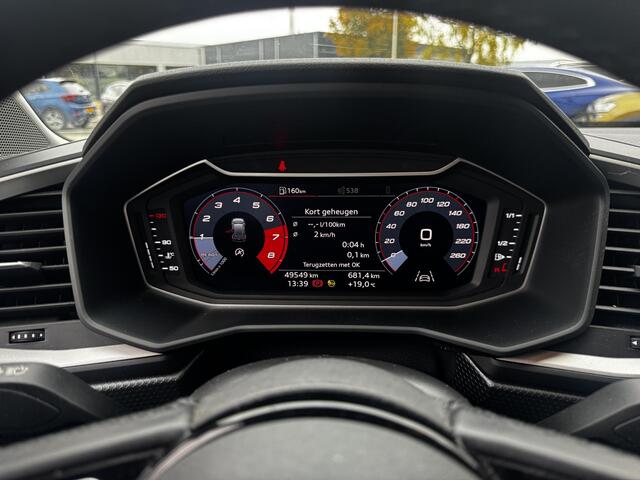 Audi A1 Sportback 25 TFSi epic | LED | 18 Inch | CarPlay | Privacy Glass | Cruise Controle | 49.549 Km!!