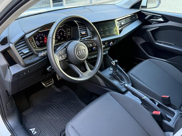 Audi A1 Sportback 35 TFSI 150PK AUT. *!* S-LINE *!* LED/ 17 INCH/ ECC/ 13 DKM !!/ PRIVACY GLAS *!!